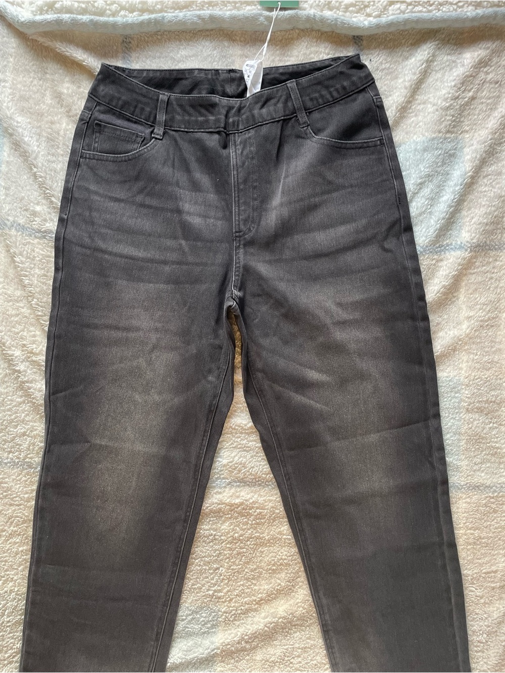 HALARA Women’s Slim Jeans in Charcoal Black